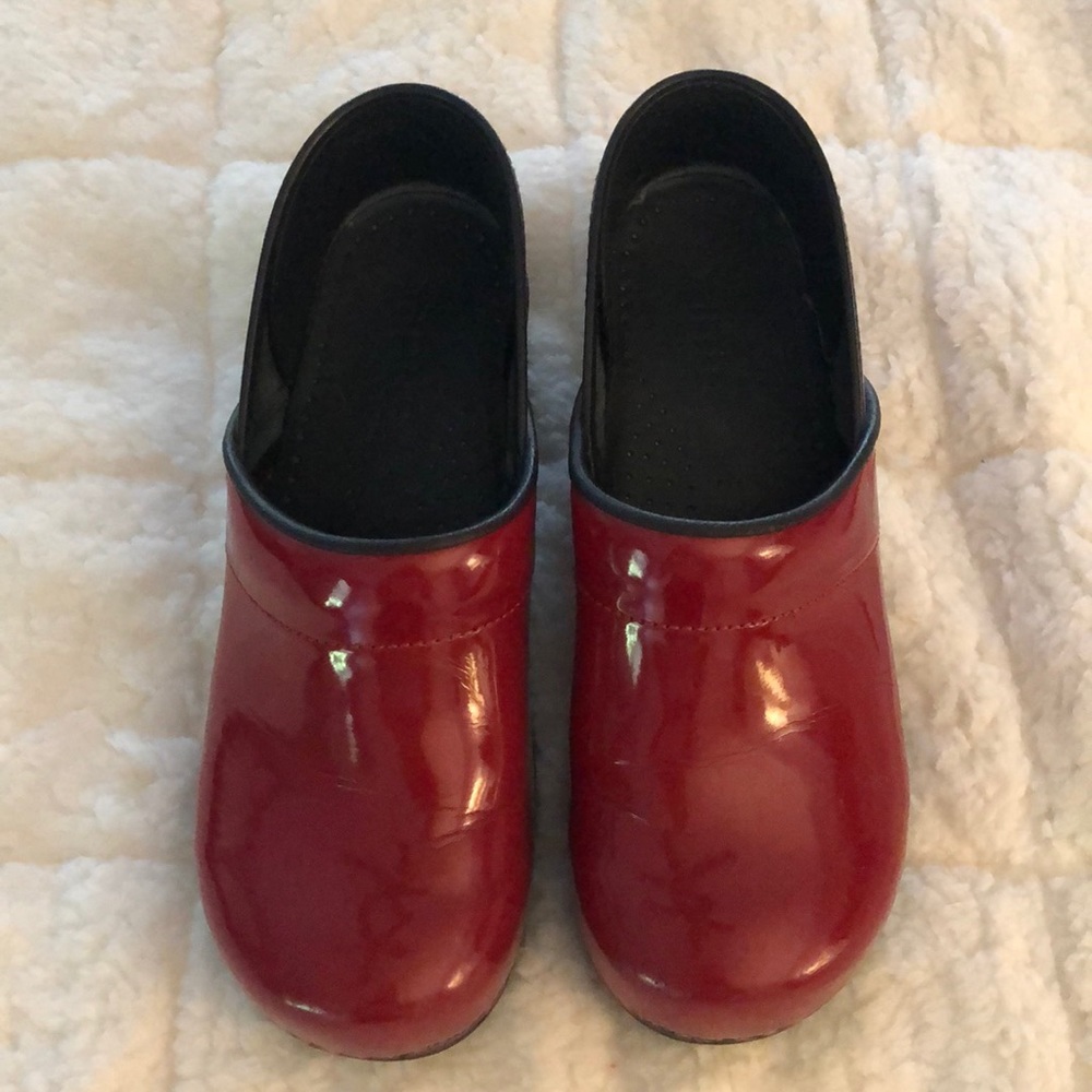 Sanita clogs